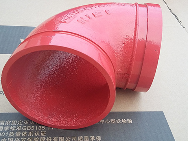 普通未衬塑的红色沟槽管件